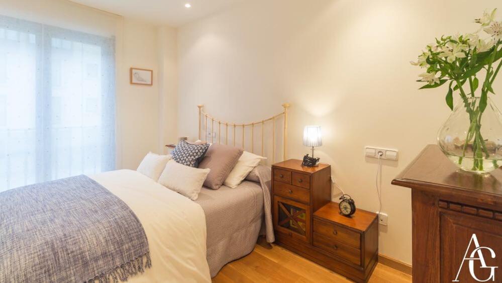 Apartamento Plaza De Espana Ribadeo Ngoại thất bức ảnh