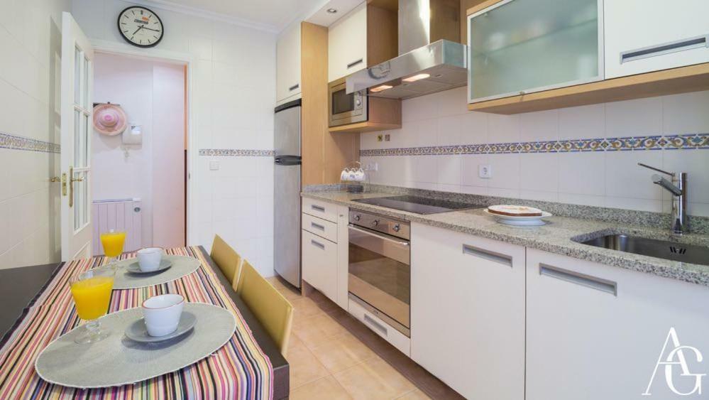 Apartamento Plaza De Espana Ribadeo Ngoại thất bức ảnh