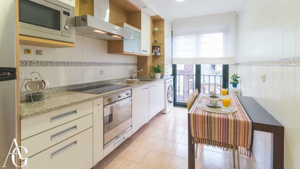 Apartamento Plaza De Espana Ribadeo Ngoại thất bức ảnh